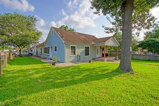 514 Avenue B, Houston, TX 77587