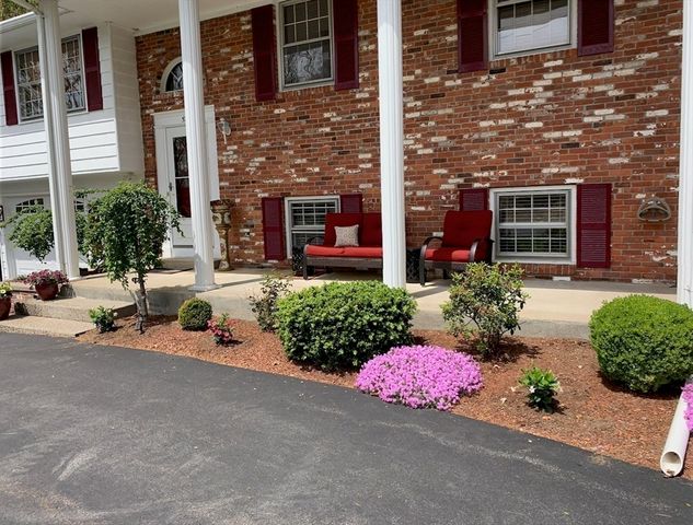 52 Walker, Seekonk, MA 02771