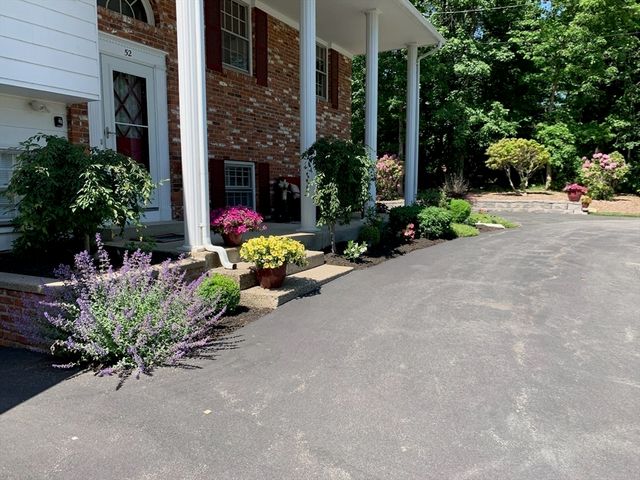 52 Walker, Seekonk, MA 02771