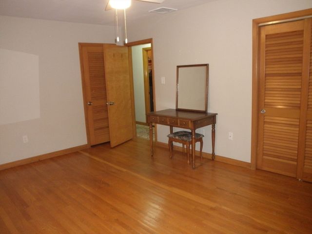 52 Walker, Seekonk, MA 02771