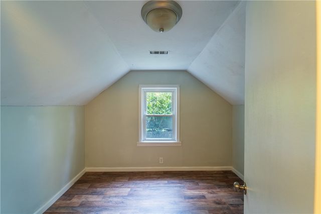 23 Stoddard Place, Warwick, RI 02888
