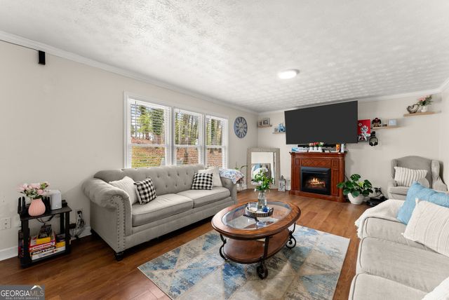 4548 Holiday Heights Drive, Oakwood, GA 30566