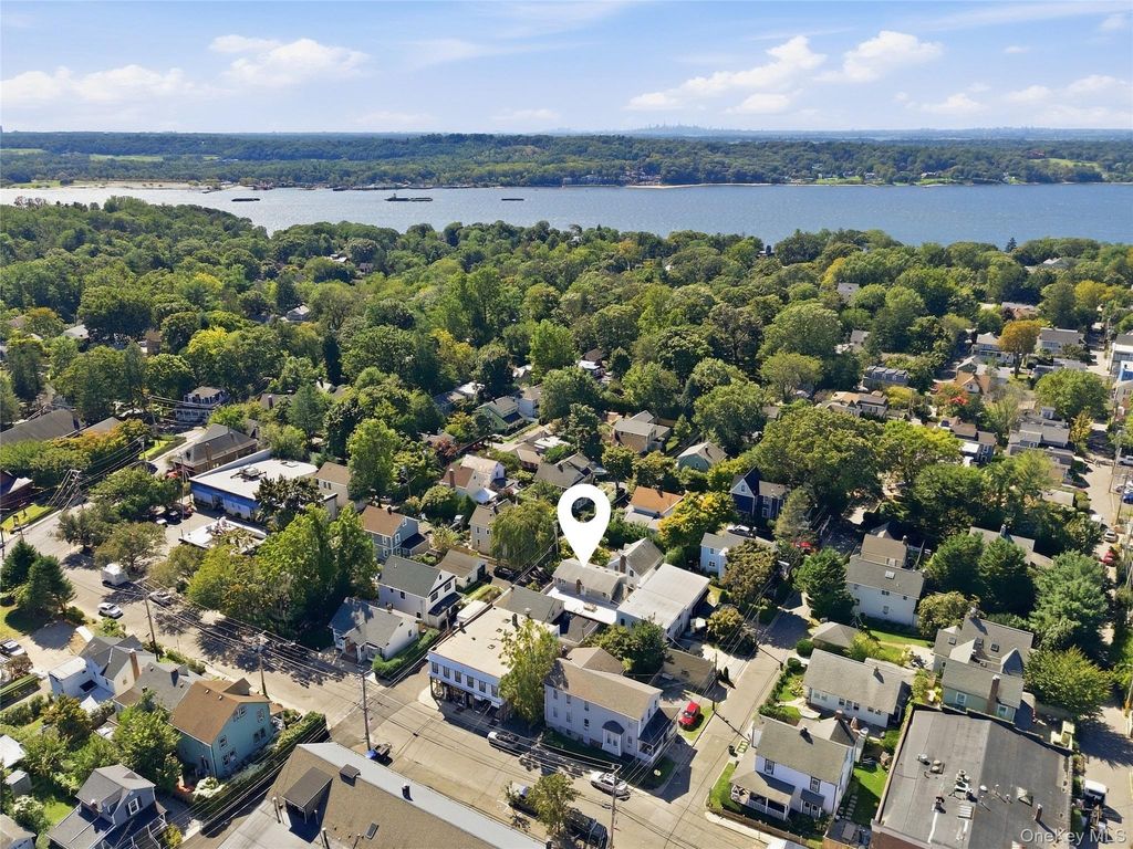 70 14th Avenue, Sea Cliff, NY 11579 — photo 2