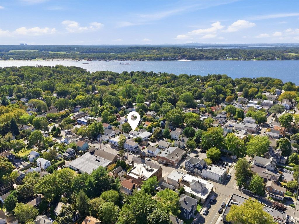 70 14th Avenue, Sea Cliff, NY 11579 — photo 3