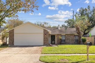 6802 Loch Langham Drive, Houston, TX 77084
