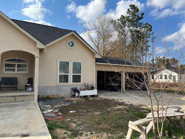 105 Road 5807, Cleveland, TX 77327