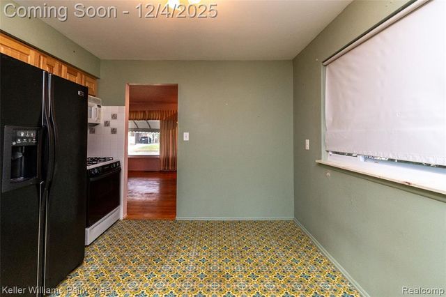 1015 Easley Drive, Westland, MI 48186