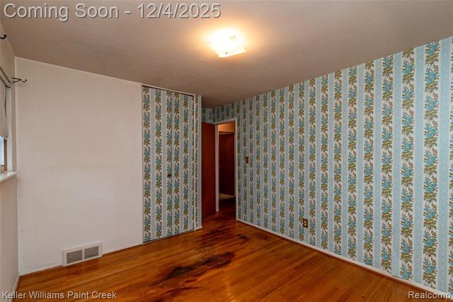 1015 Easley Drive, Westland, MI 48186