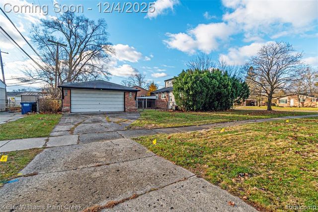 1015 Easley Drive, Westland, MI 48186