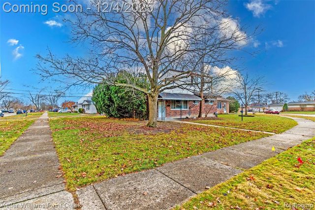 1015 Easley Drive, Westland, MI 48186