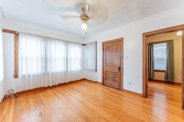 1951 S Central Avenue, Cicero, IL 60804