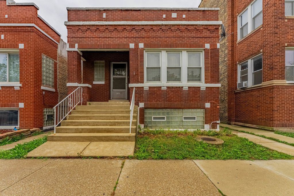1951 S Central Avenue, Cicero, IL 60804