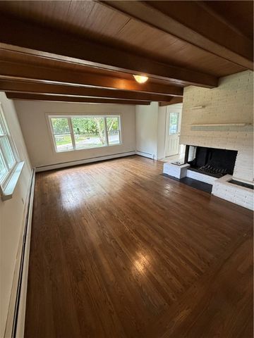 62 Belfield Drive, Johnston, RI 02919