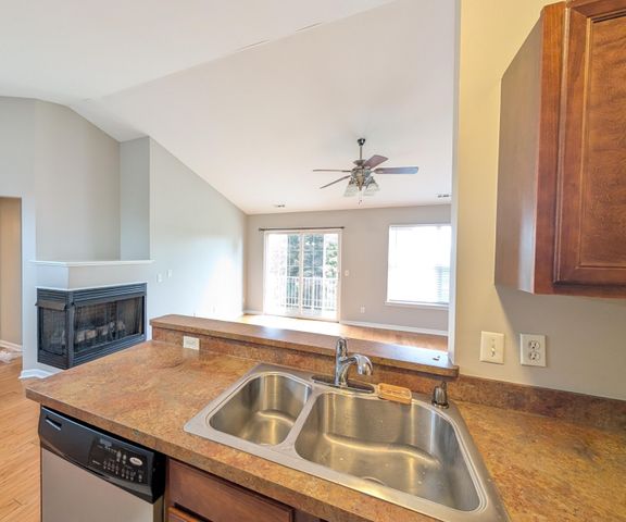 43120 Pendleton Circle, Sterling Heights, MI 48313