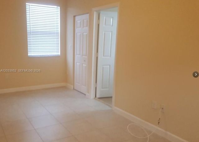 17104 SW 95th Terrace, Miami, FL 33196