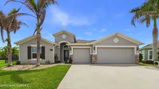 4162 Ruthann Circle, Melbourne, FL 32934