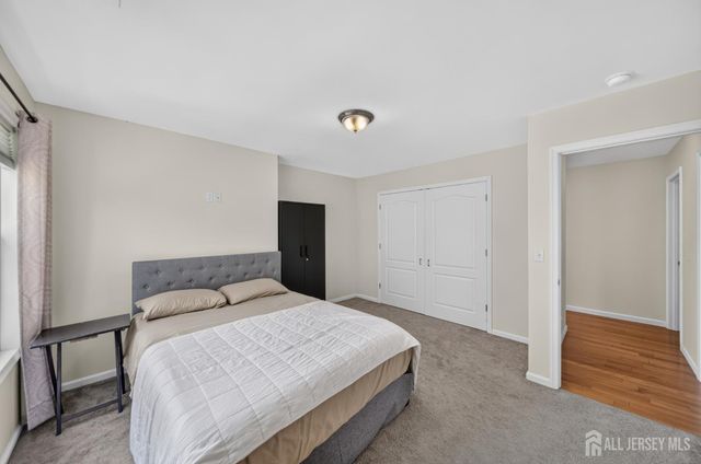 9 Skitka Avenue, Carteret, NJ 07008