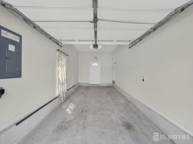 9 Skitka Avenue, Carteret, NJ 07008