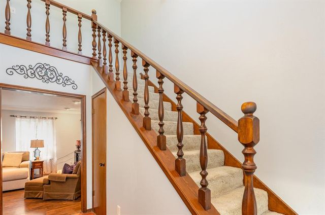 6636 Whitehall Drive, Oklahoma City, OK 73132