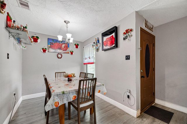 2402 Raymond Street, Pasadena, TX 77506