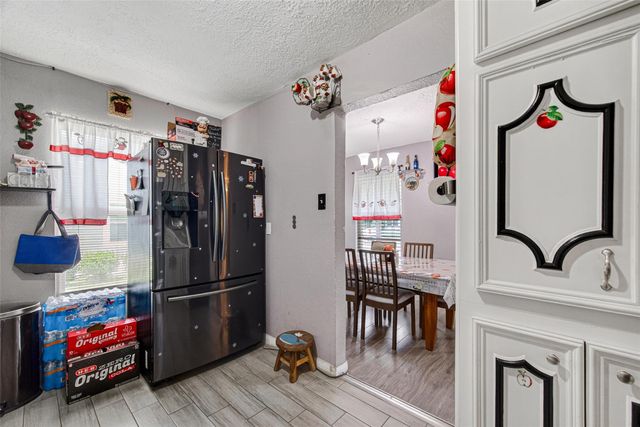 2402 Raymond Street, Pasadena, TX 77506