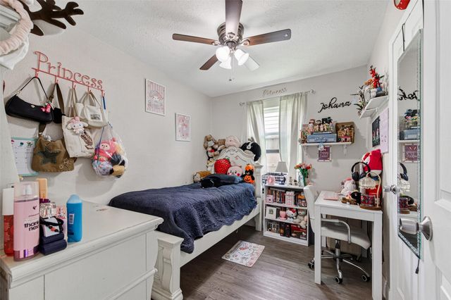 2402 Raymond Street, Pasadena, TX 77506