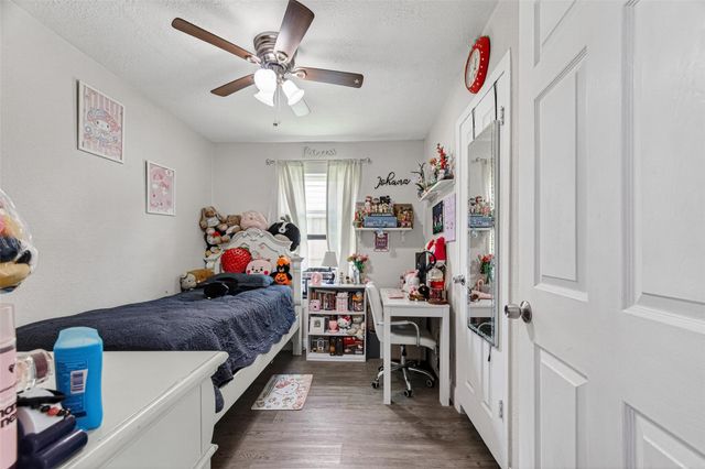 2402 Raymond Street, Pasadena, TX 77506