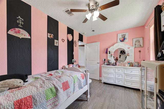2402 Raymond Street, Pasadena, TX 77506