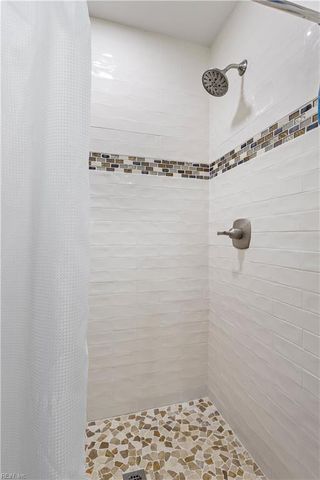 208 Tice CT, Virginia Beach, VA 23462