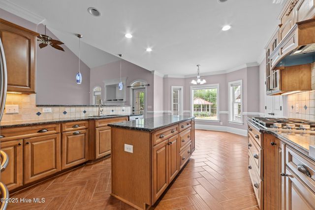 414 Crown Drive, Washington, NC 27889