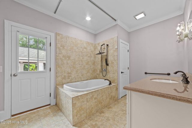414 Crown Drive, Washington, NC 27889