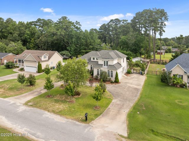 414 Crown Drive, Washington, NC 27889