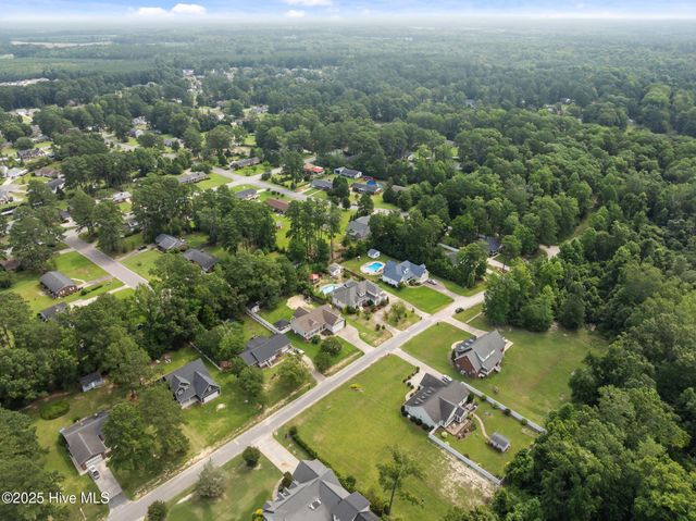 414 Crown Drive, Washington, NC 27889