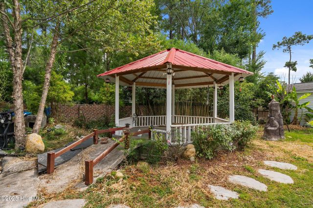 414 Crown Drive, Washington, NC 27889