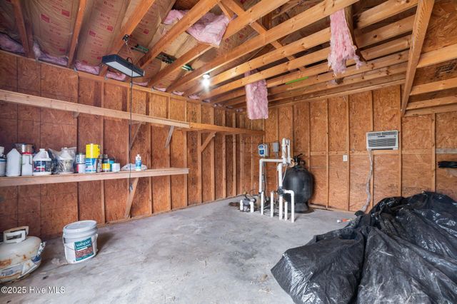 414 Crown Drive, Washington, NC 27889