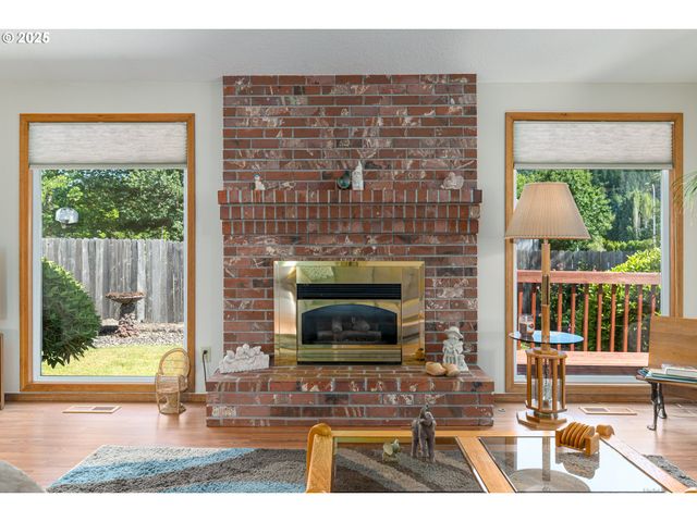 13323 Se SHANNON, Clackamas, OR 97015