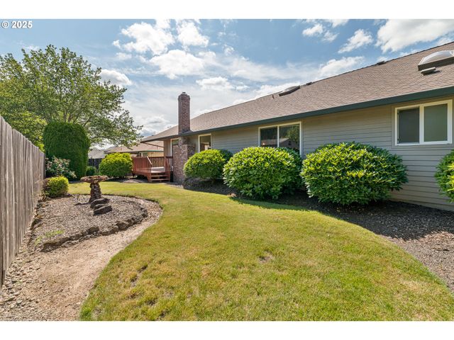 13323 Se SHANNON, Clackamas, OR 97015