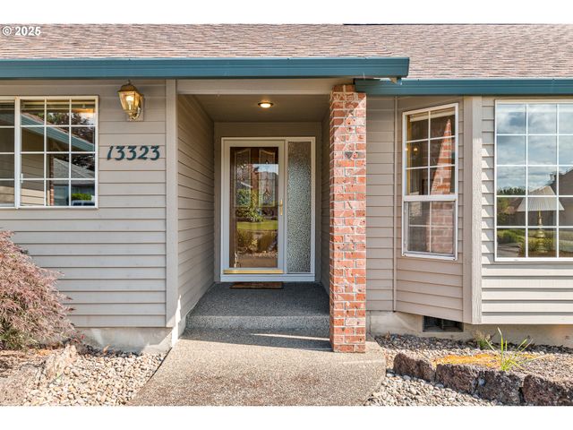 13323 Se SHANNON, Clackamas, OR 97015