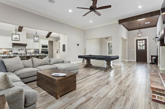 206 Tara Lane, Lumberton, TX 77657