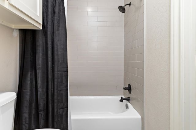 206 Tara Lane, Lumberton, TX 77657