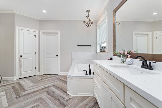 206 Tara Lane, Lumberton, TX 77657