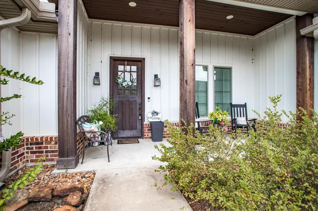 206 Tara Lane, Lumberton, TX 77657