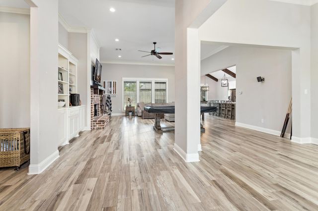 206 Tara Lane, Lumberton, TX 77657