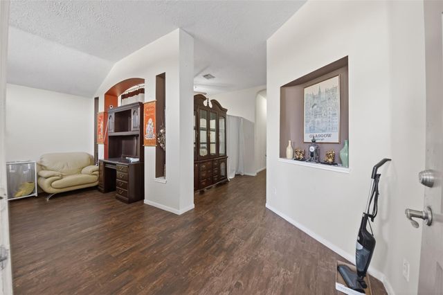 21430 Meadowhill Drive, Spring, TX 77388