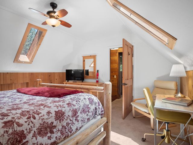 2684 Knox Ave, South Lake Tahoe, CA 96150