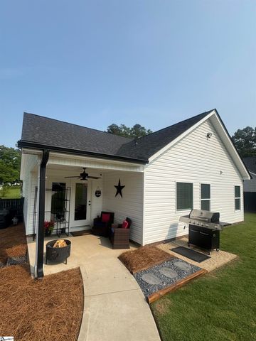 714 Chestnut Street, Laurens, SC 29630