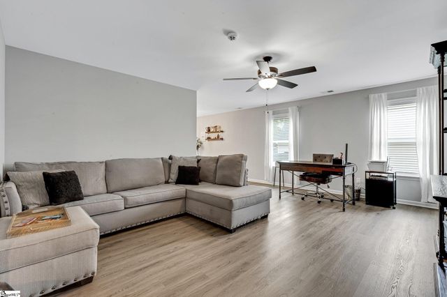 714 Chestnut Street, Laurens, SC 29630
