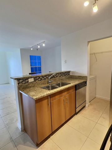 1275 Crystal Way K, Delray Beach, FL 33444