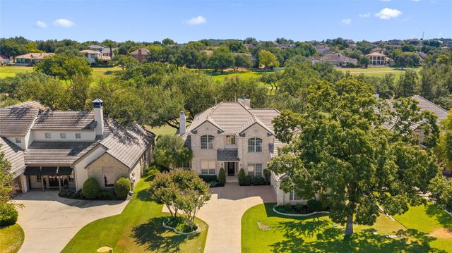 34 Tiburon DR, The Hills, TX 78738