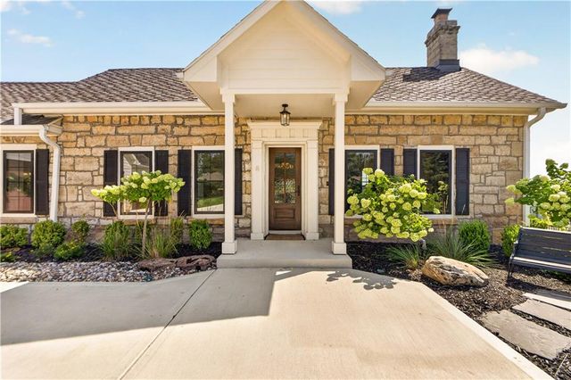 12811 W 71st Street, Shawnee, KS 66216